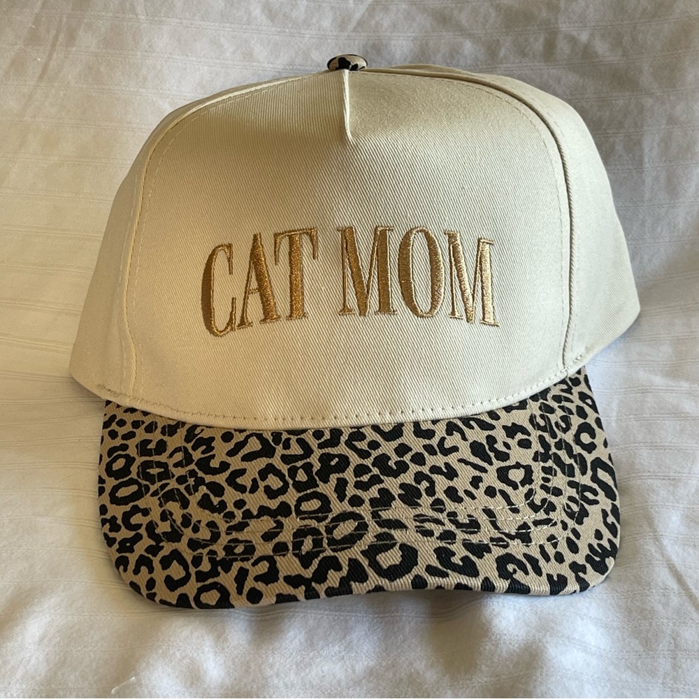 NWT Cat Mom Beige and Leopard Print Cap